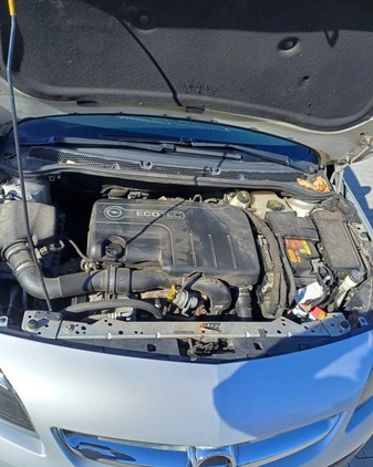 Opel Astra cena 21500 przebieg: 236000, rok produkcji 2013 z Przysucha małe 56